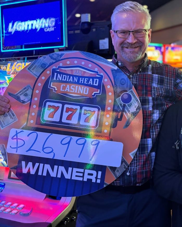 Sean Britt celebrating his jackpot win at Indian Head Casino